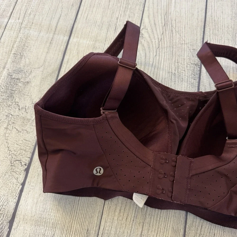 Lululemon Run Times Bra High Support‎ Size 34E  Maroon Athletic Jogging Bra